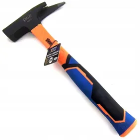 Młotek ciesielski STAR 600 g z trzonem z włókna szklanego